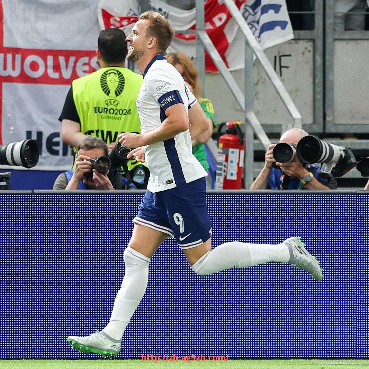 ag9游会-足球比赛中德甲球队英文缩写一览及识别指南